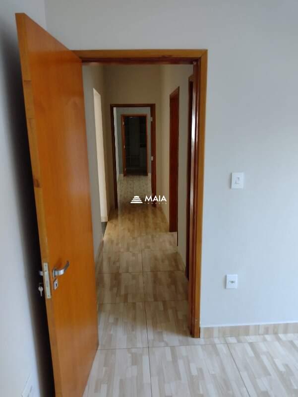 Casa à venda no Jardim Nenê Gomes: 