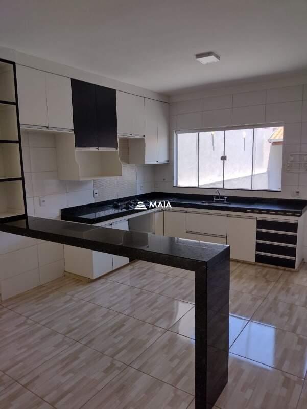 Casa à venda no Jardim Nenê Gomes: 