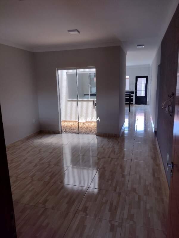 Casa à venda no Jardim Nenê Gomes: 