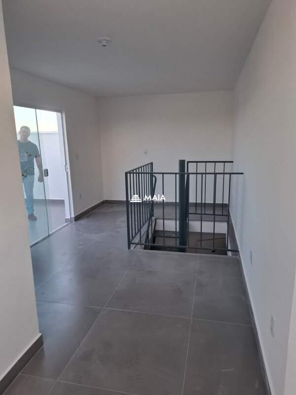 Apartamento à venda no Manoel Mendes: 