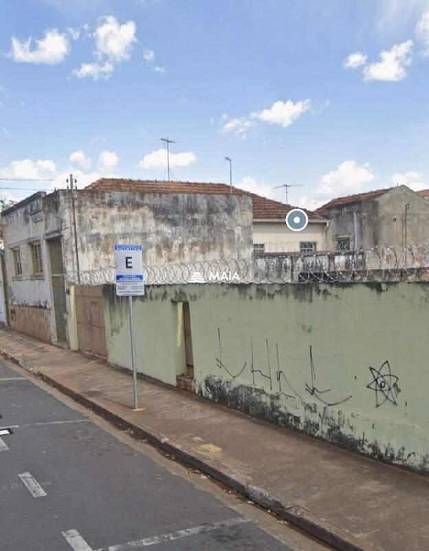 Terreno/Área à venda no São Benedito: 