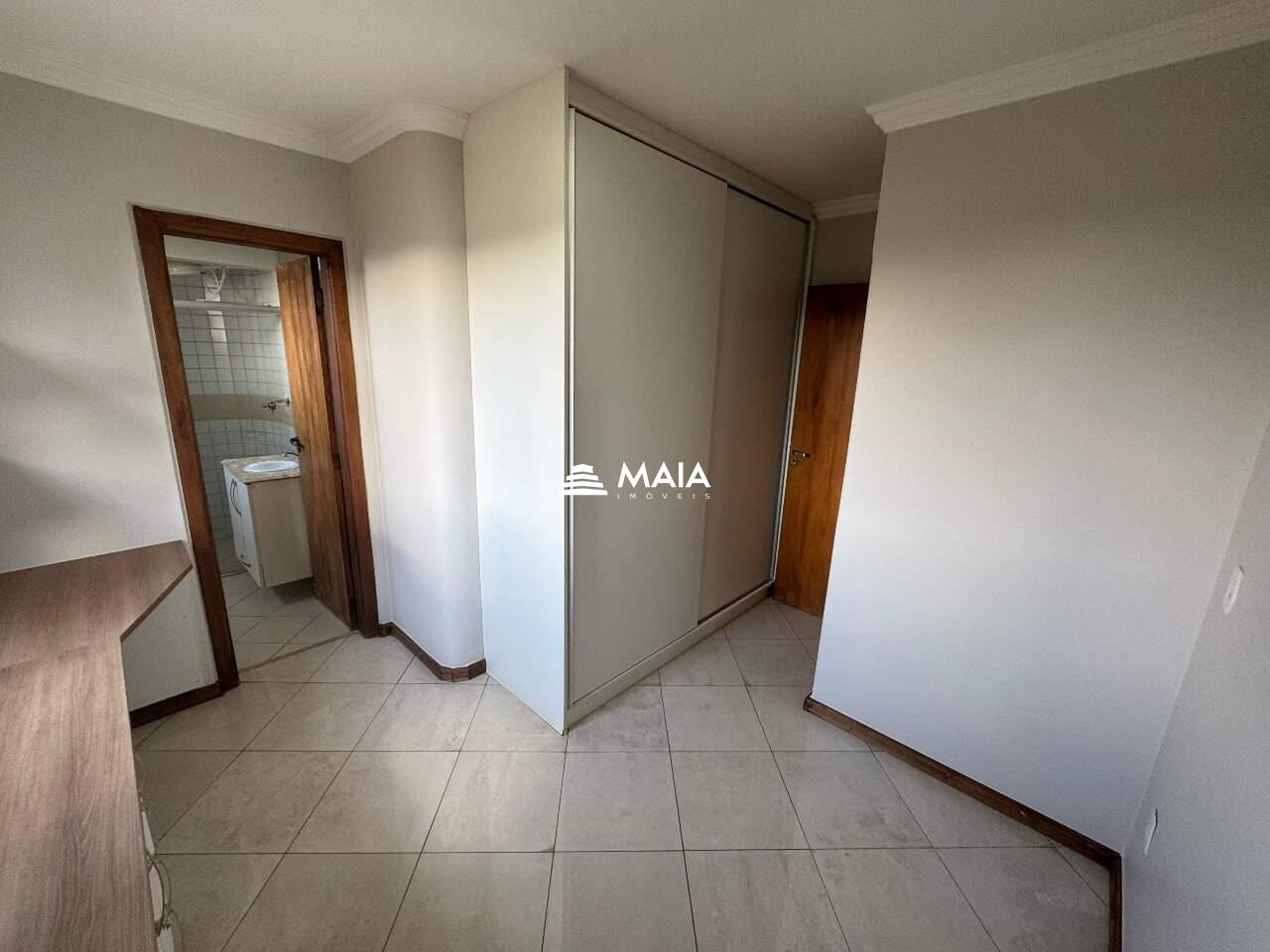 Apartamento à venda no Mercês: 