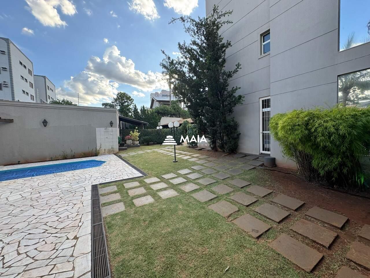 Apartamento à venda no Mercês: 