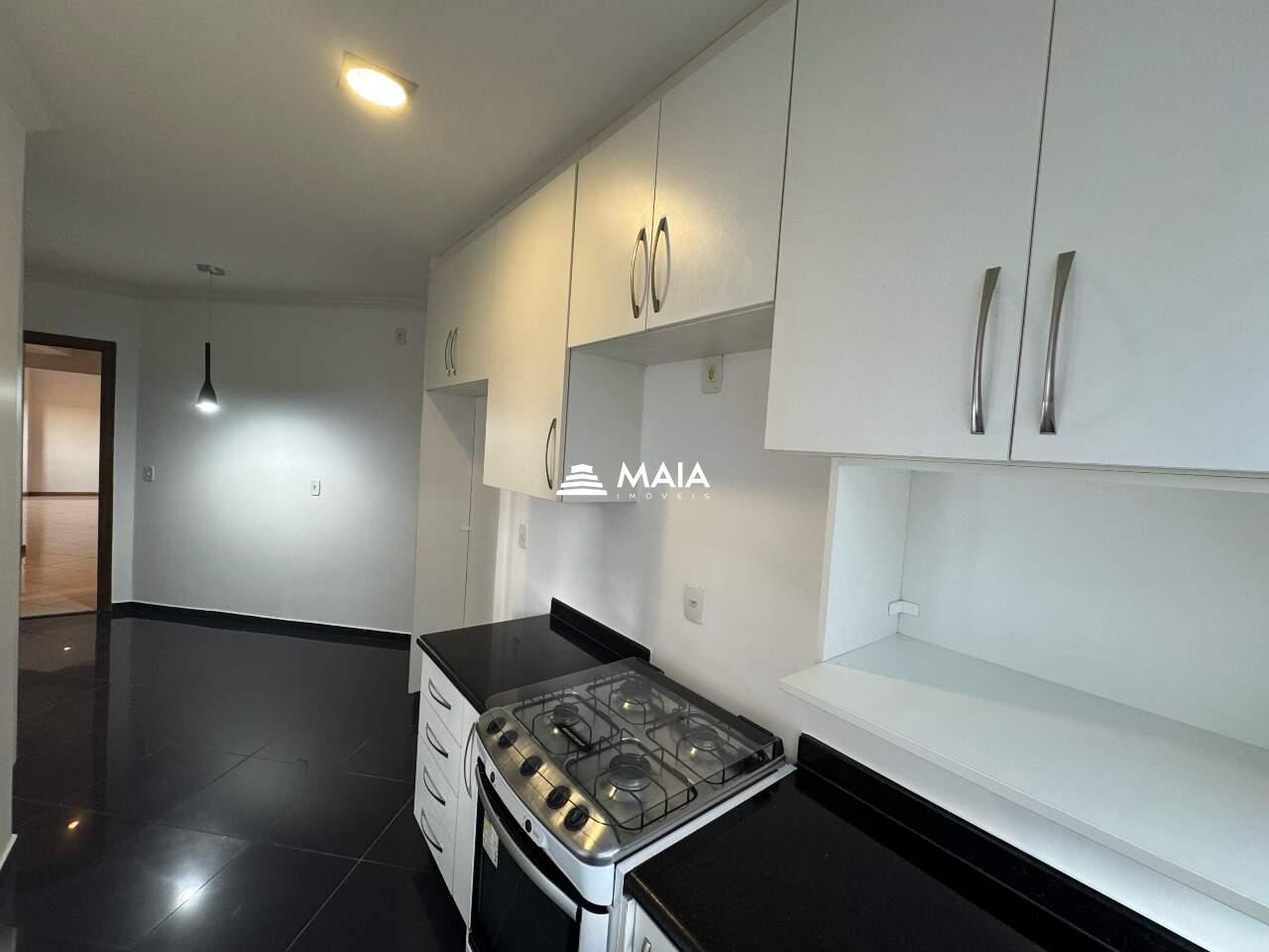 Apartamento à venda no Mercês: 