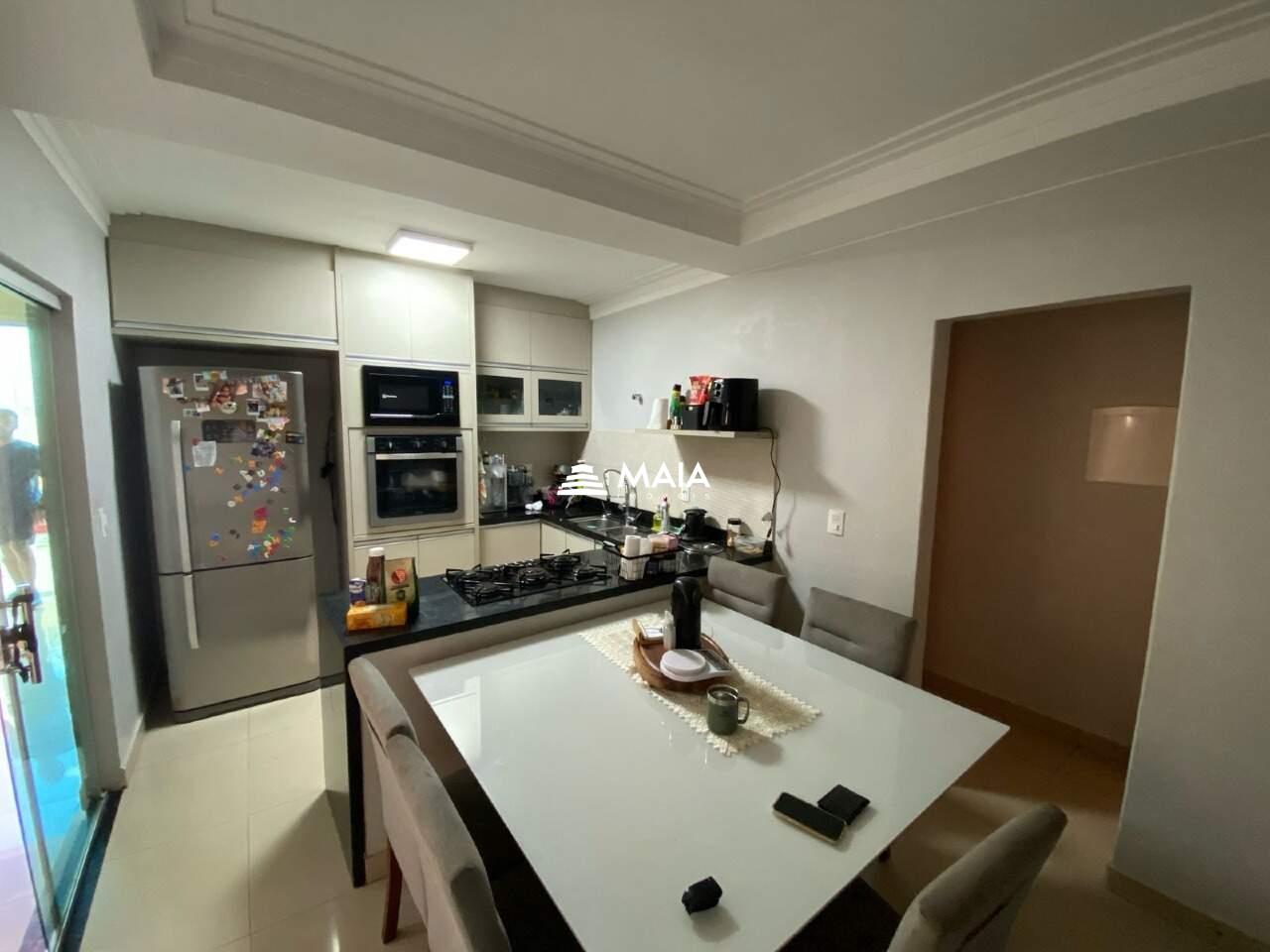 Casa à venda no Jardim Elza Amuí IV: 