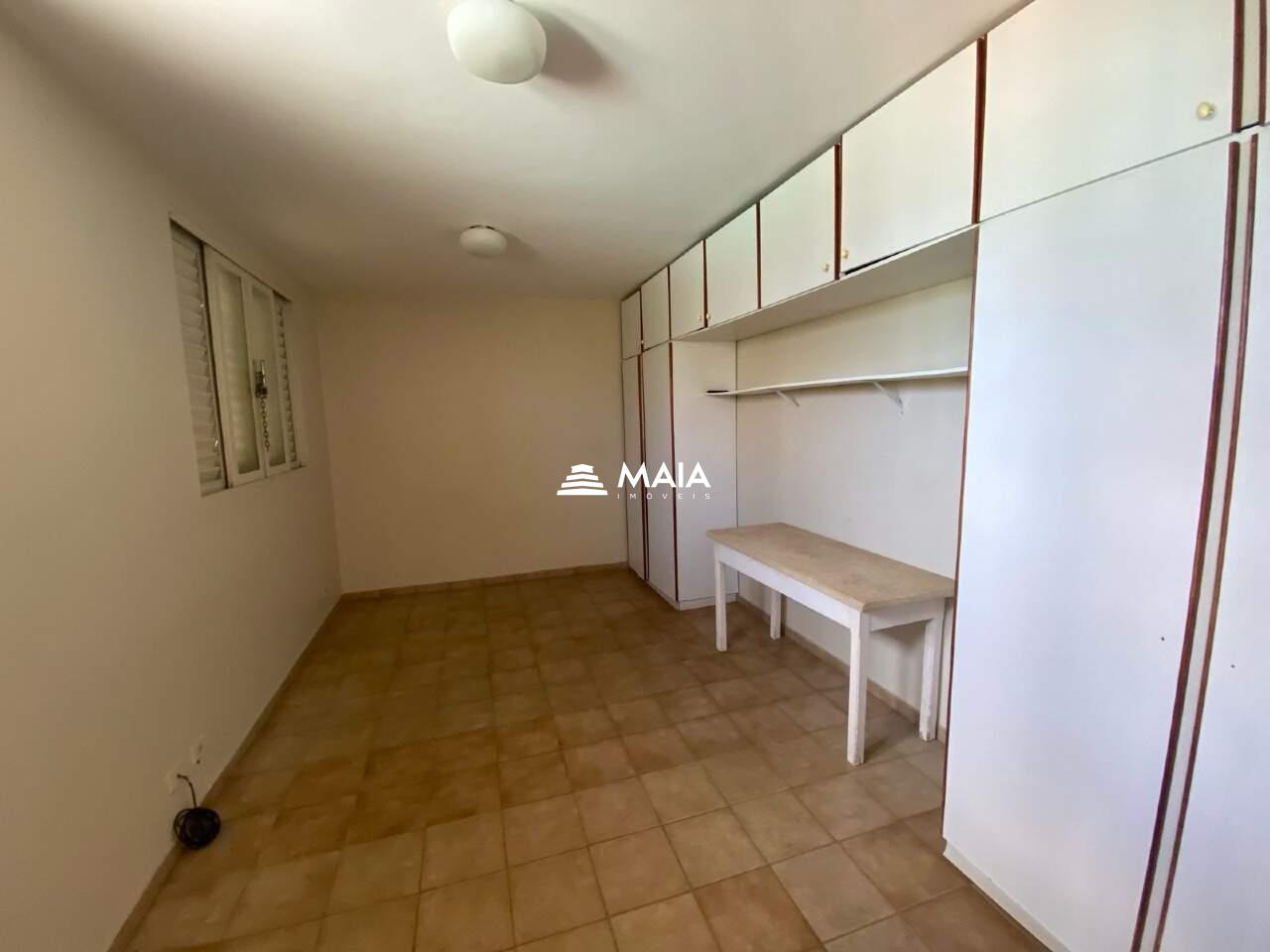 Casa à venda no Centro: 