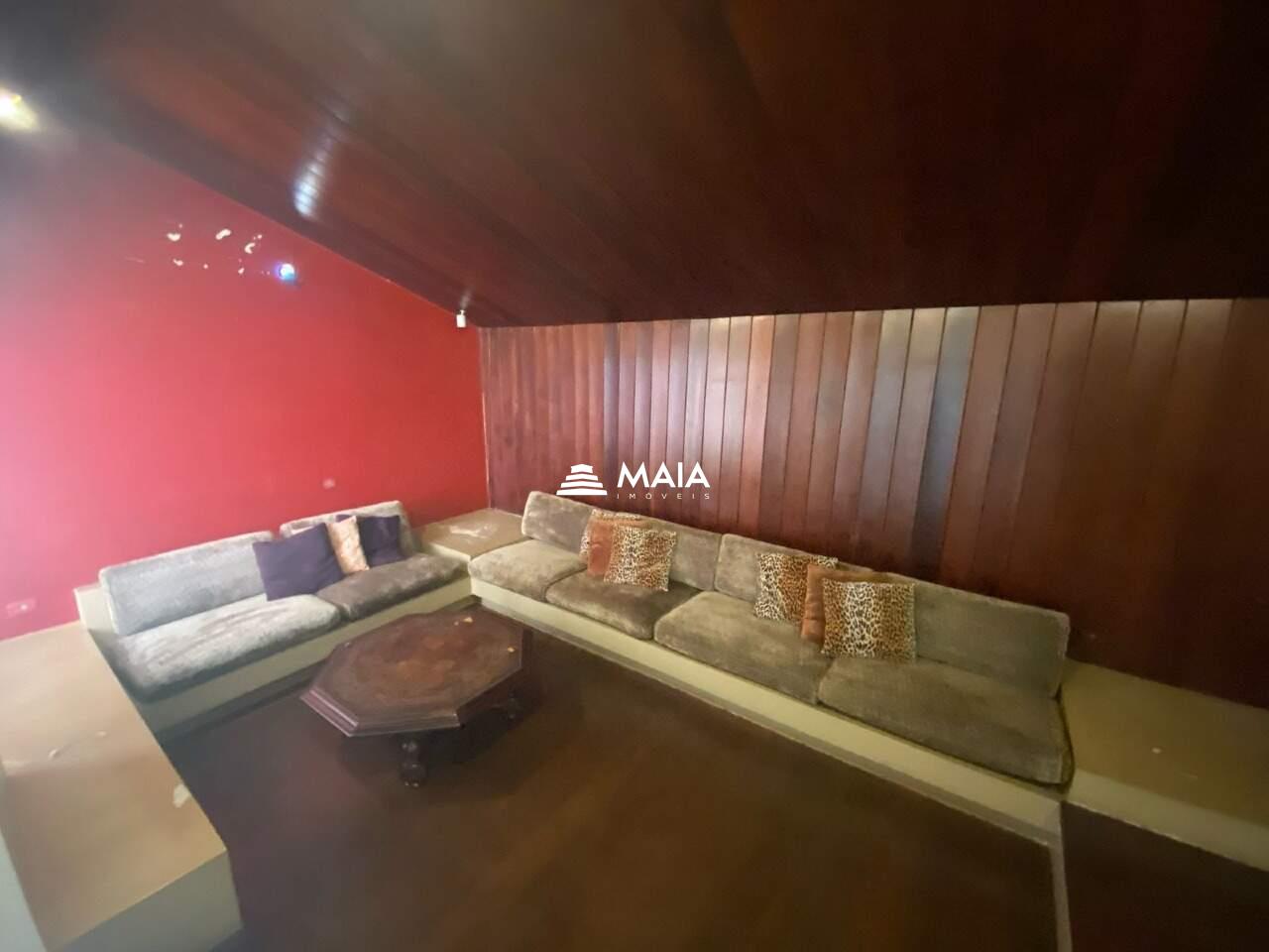 Casa à venda no Centro: 