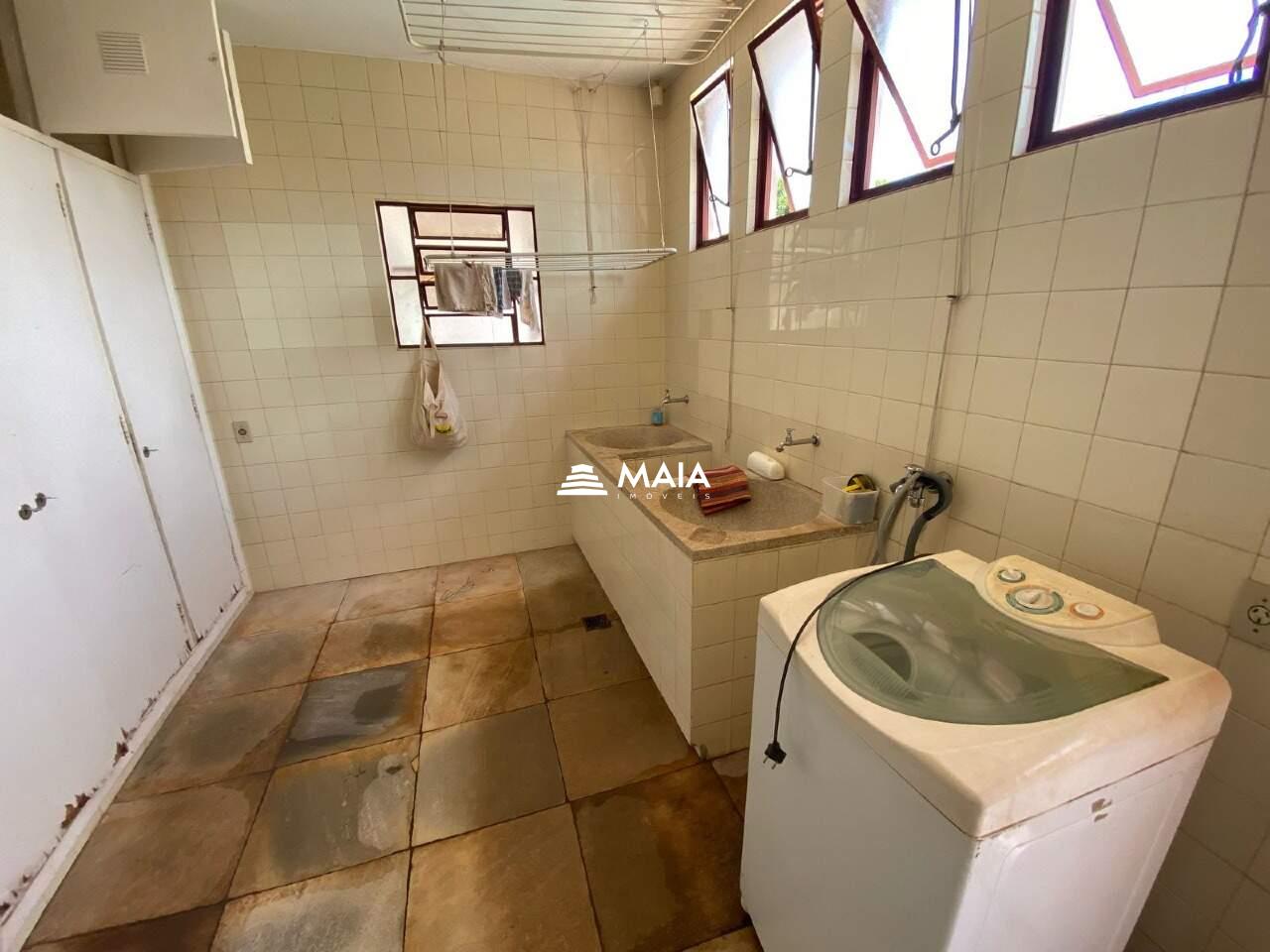 Casa à venda no Centro: 