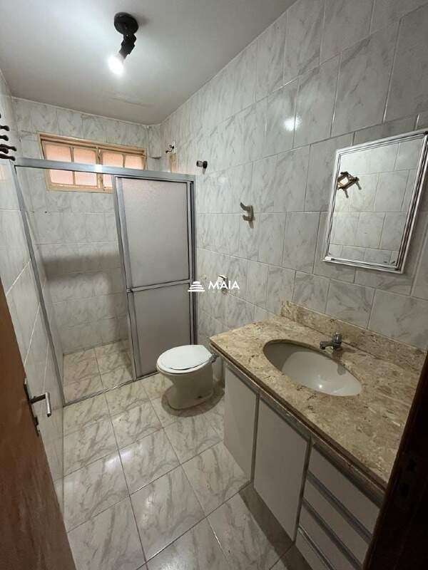 Casa à venda no Jardim Elza Amuí : 