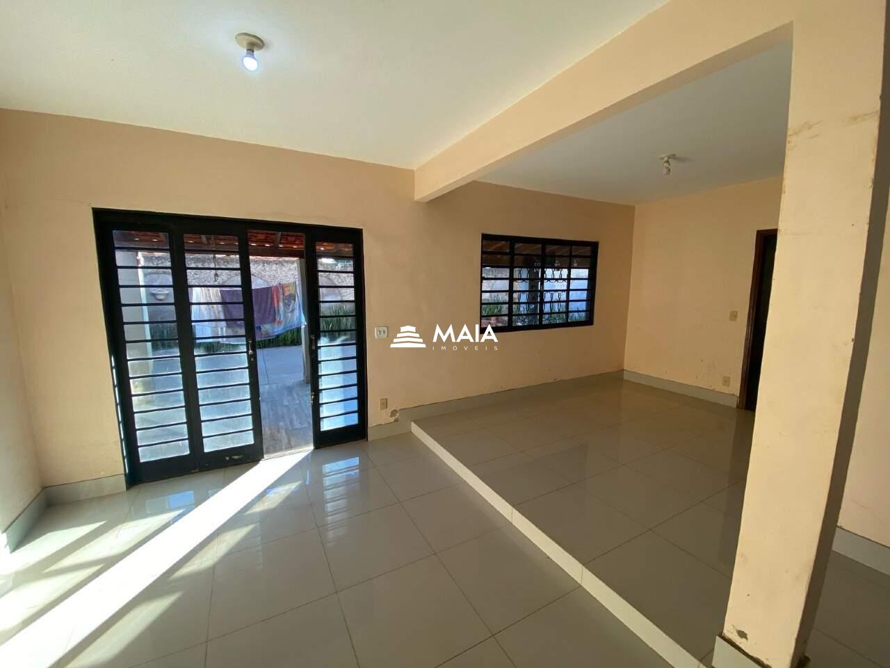 Casa para aluguel no Mercês: 