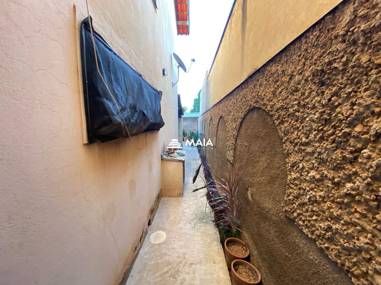 Casa para aluguel no Mercês: 