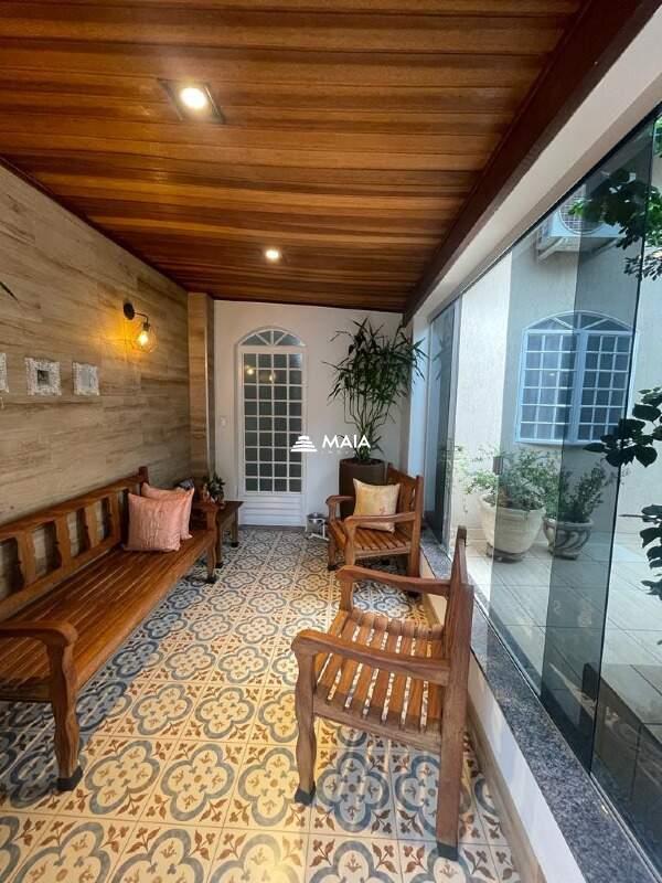 Casa à venda no Frei Eugênio: 