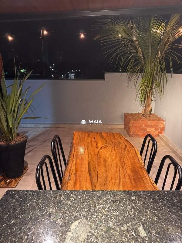 Apartamento à venda no Mercês: 