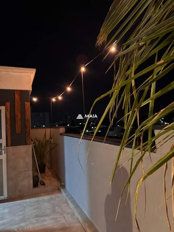 Apartamento à venda no Mercês: 