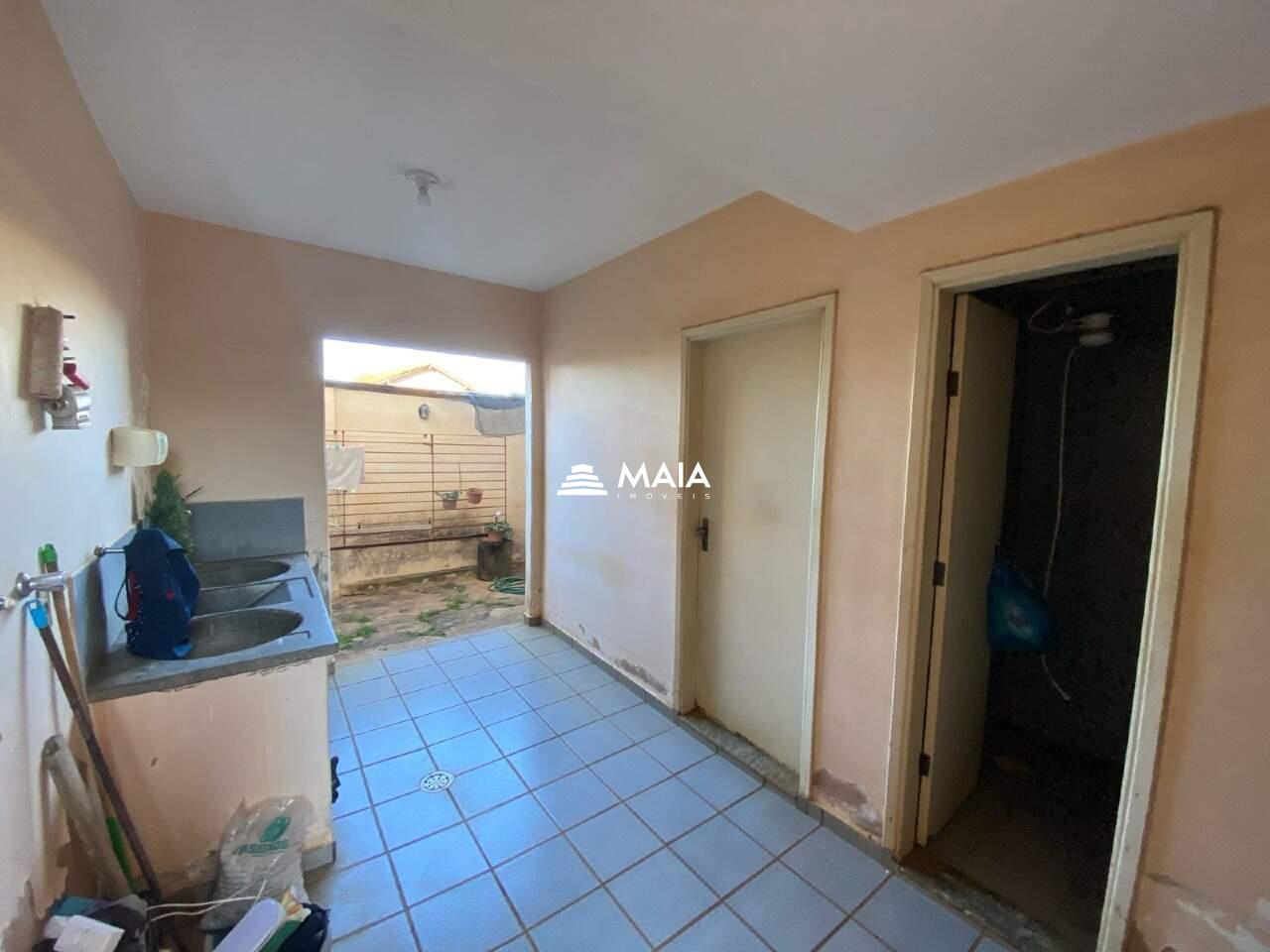 Casa à venda no Mercês: 