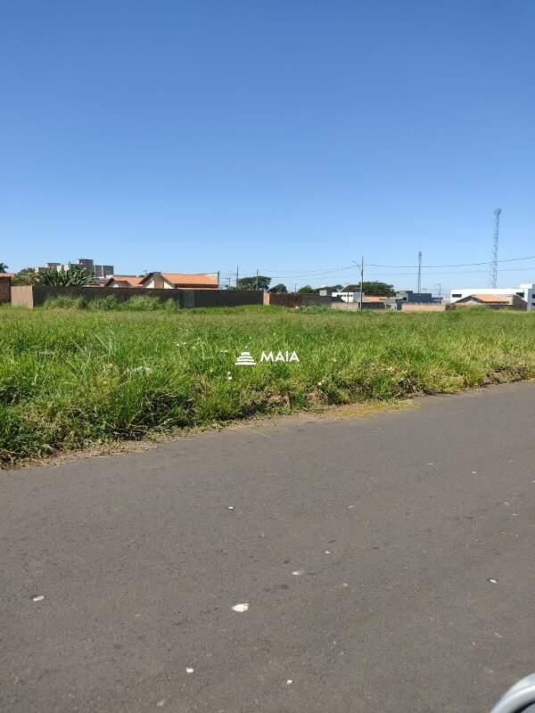 Terreno/Área à venda no Jardim Maracanã: 