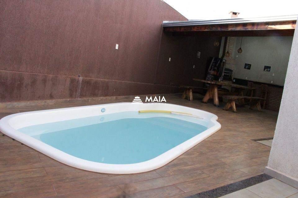 Casa à venda no Jardim Nenê Gomes: 