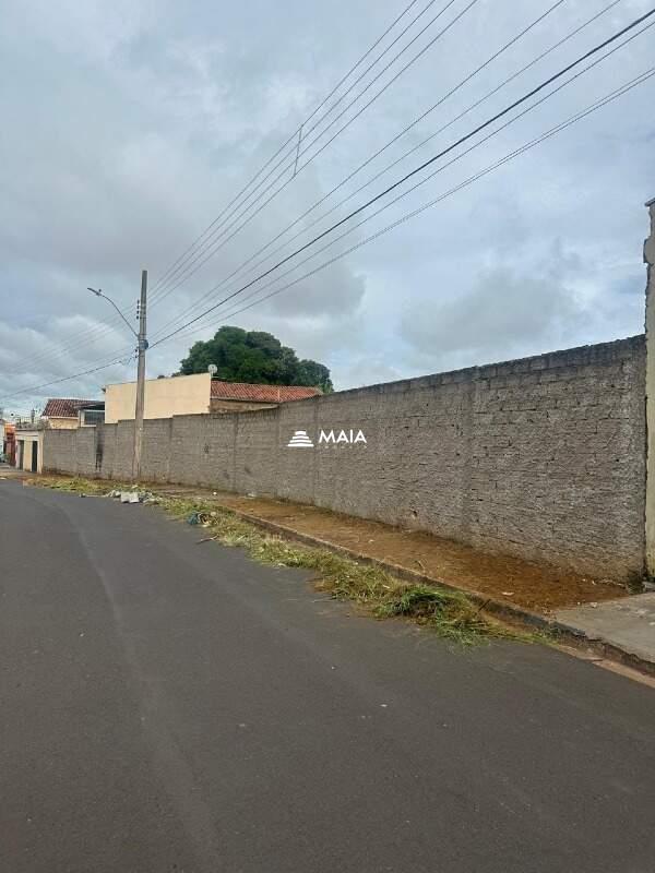 Terreno/Área à venda no Nossa Senhora da Abadia: 