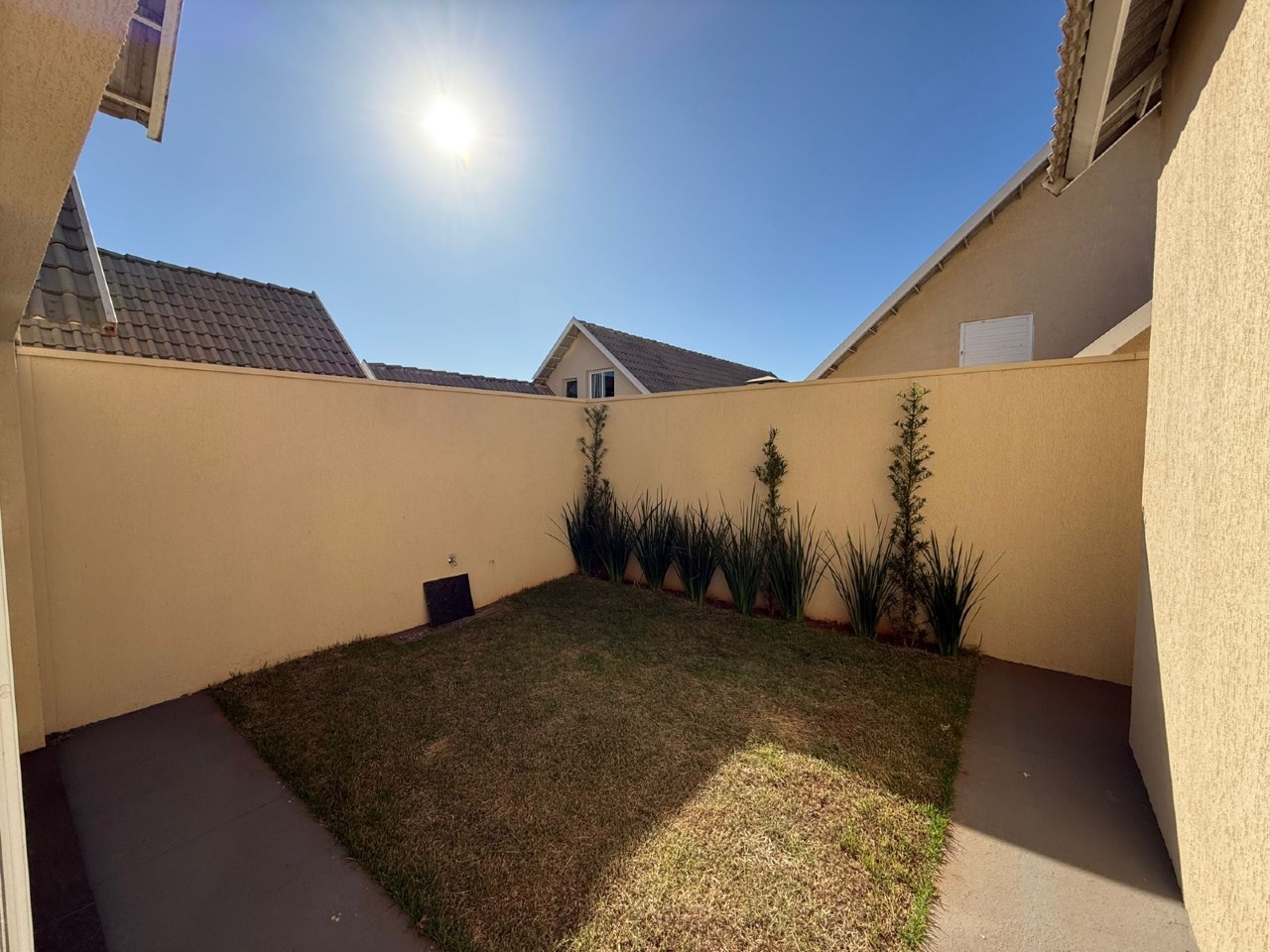 Casa de Condomínio à venda no Ayat, Club Residence: 