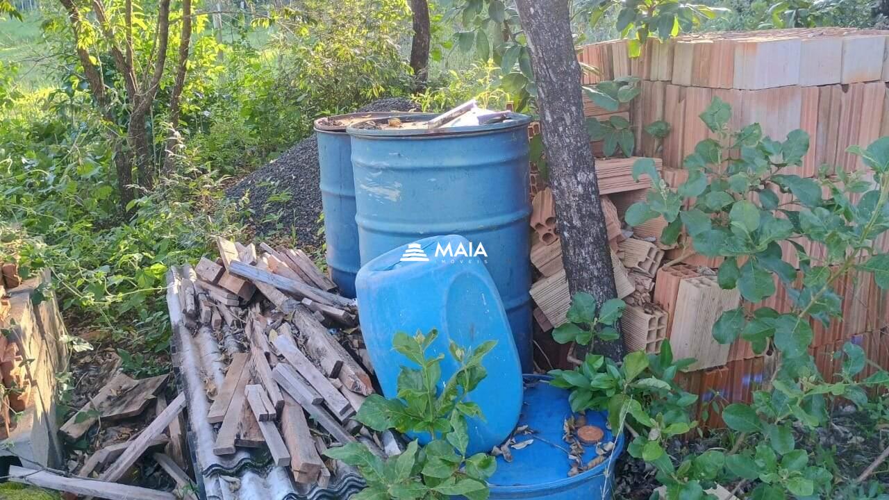 Terreno/Área à venda no Santa Rosa: 