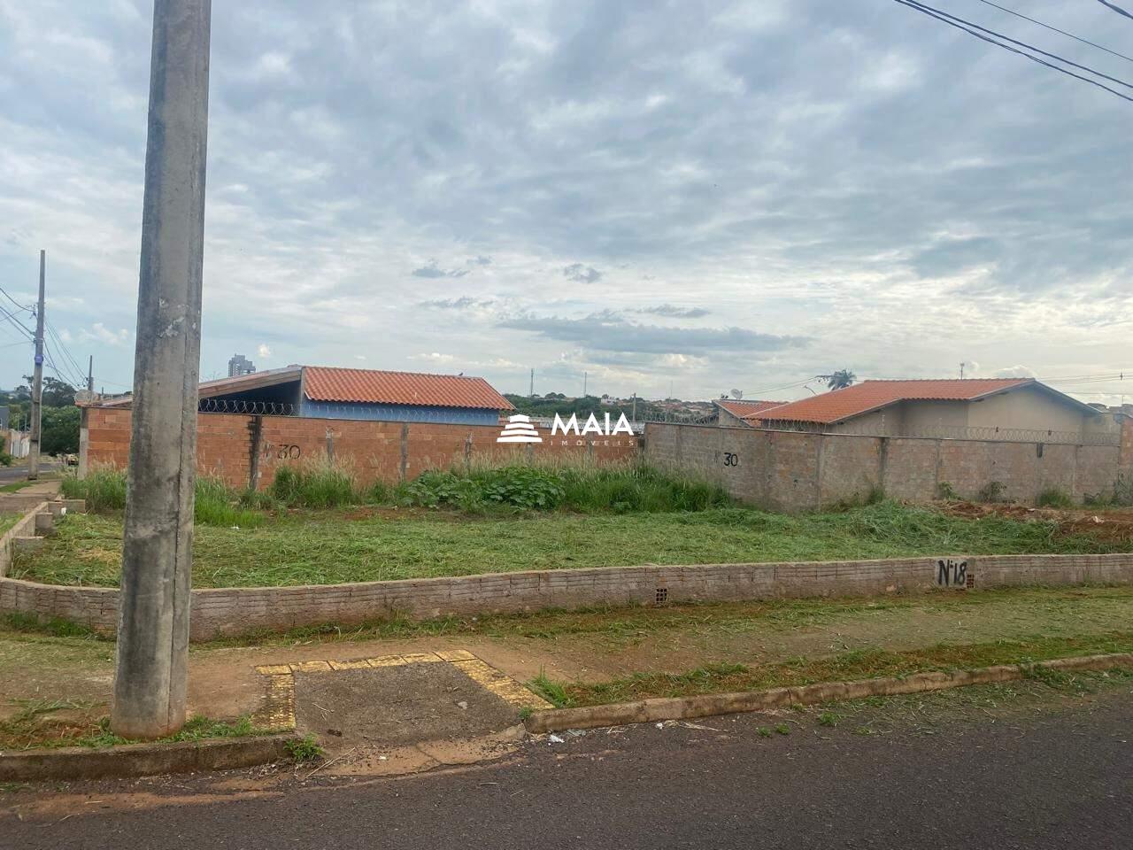 Terreno/Área à venda no Oneida Mendes II: 