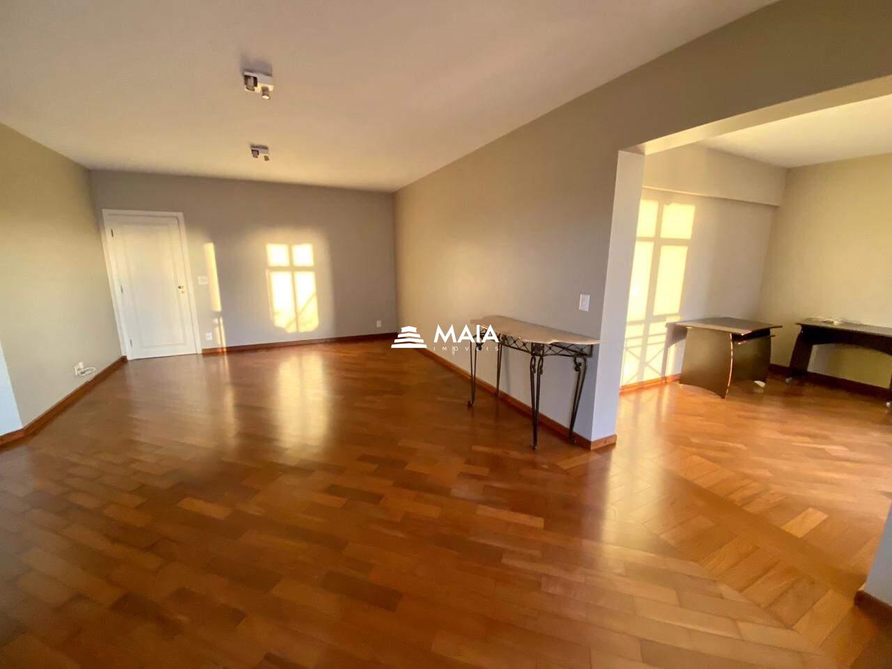 Apartamento à venda no Mercês: 