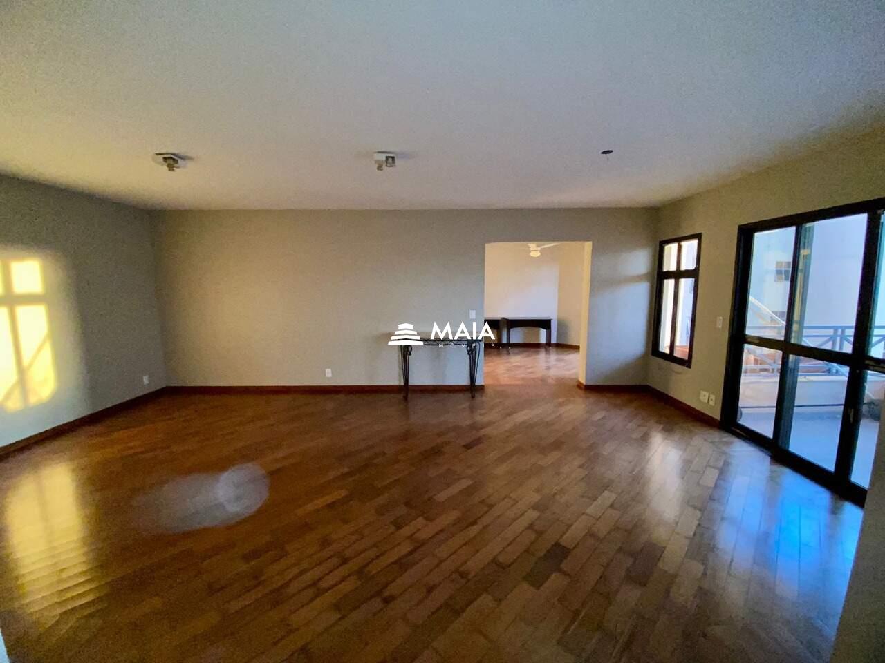 Apartamento à venda no Mercês: 