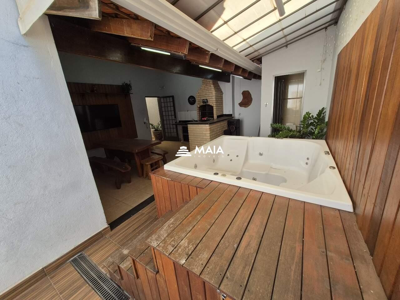 Casa à venda no Vila Militar: 