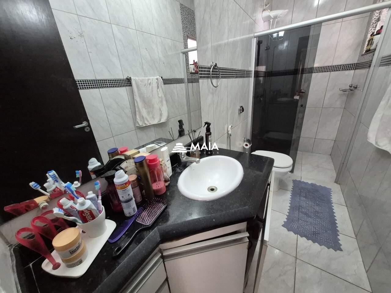 Casa à venda no Vila Militar: 