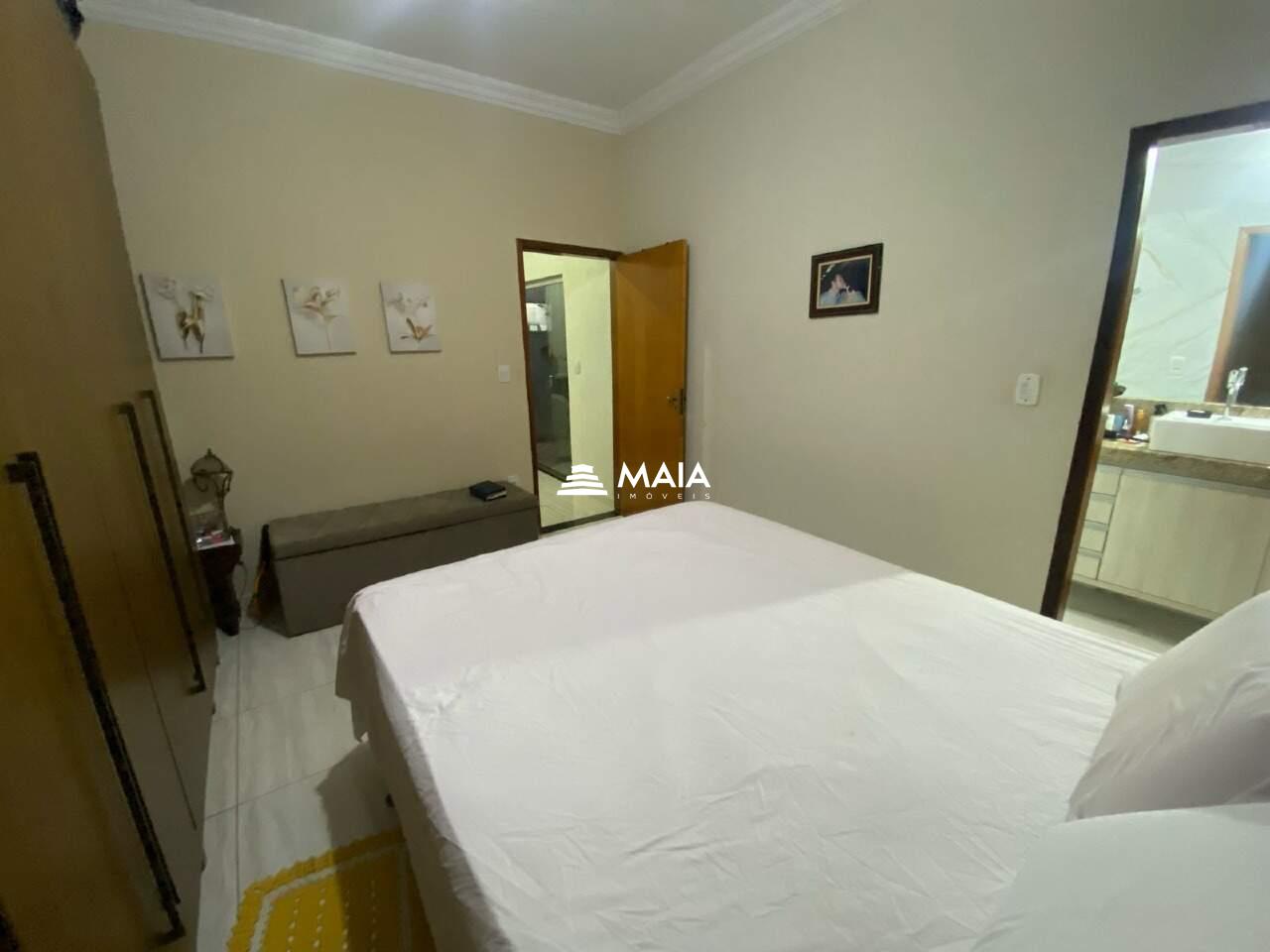 Casa à venda no Jardim Elza Amuí : 