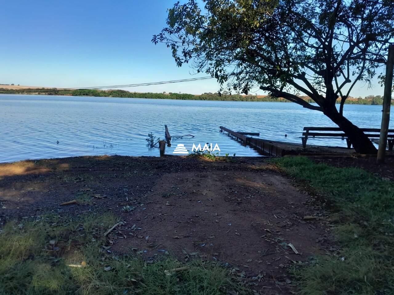 Terreno/Área à venda no Poncianos: 