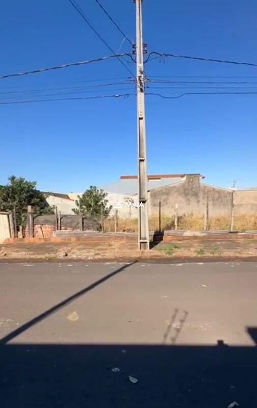 Terreno/Área à venda no Jardim Maracanã: 