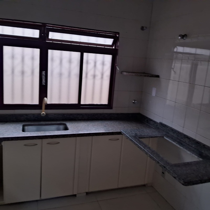 Casa à venda no Conjunto Costa Telles I: 