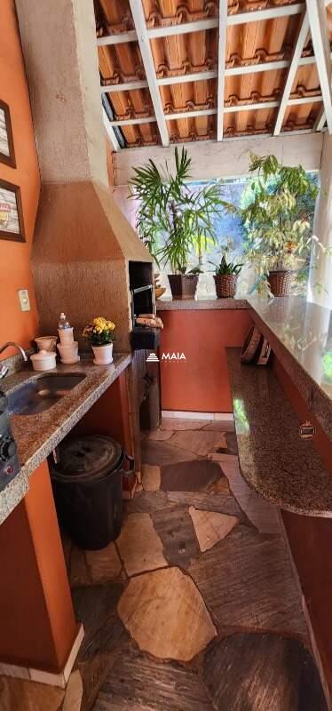 Casa à venda no Vila Militar: 