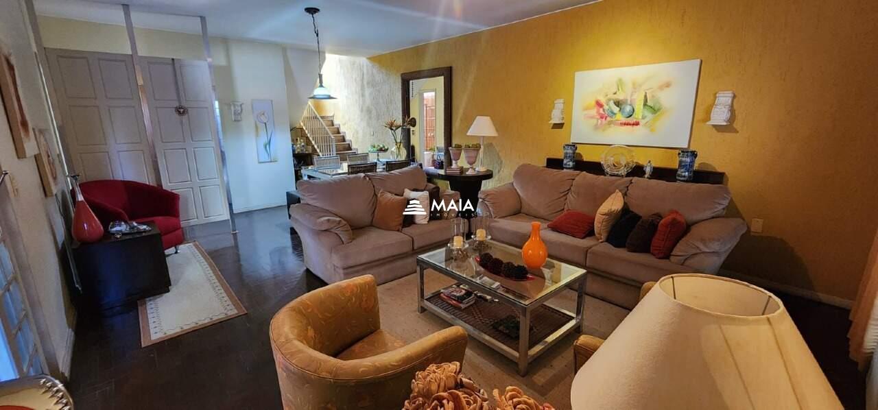 Casa à venda no Vila Militar: 