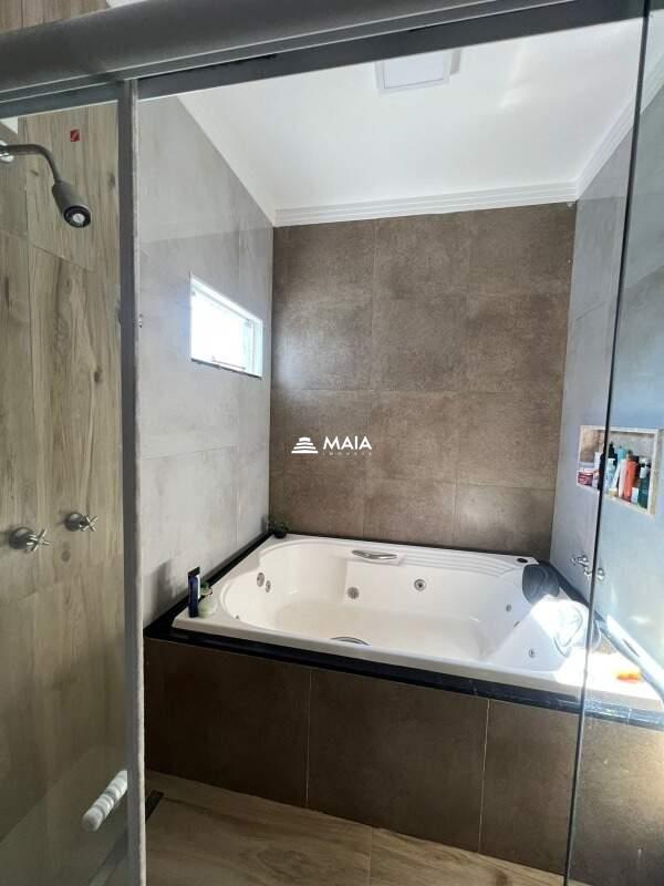 Casa de Condomínio à venda no Estância dos Ipês: 