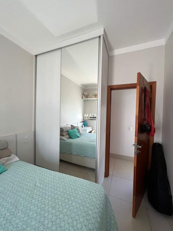 Casa de Condomínio à venda no Estância dos Ipês: 