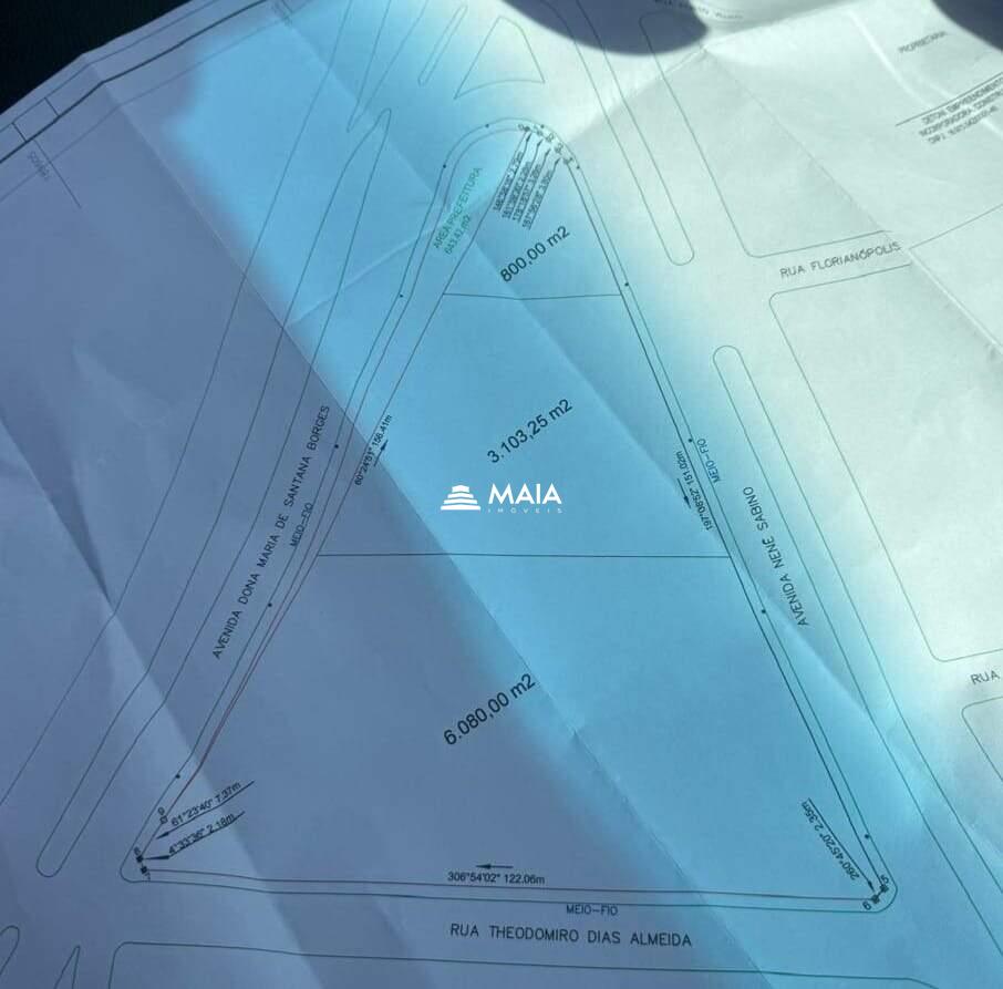 Terreno/Área à venda no Olinda: 