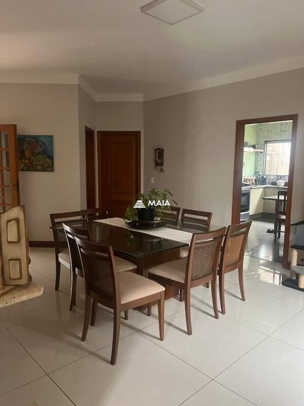 Casa à venda no Fabrício: 