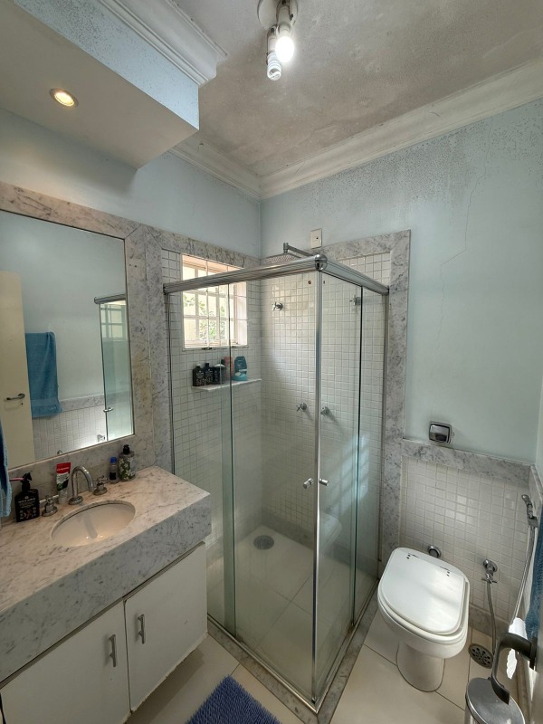 Casa à venda no Mercês: 