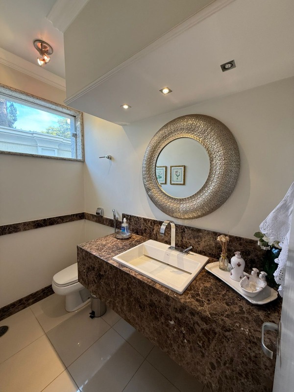 Casa à venda no Mercês: 