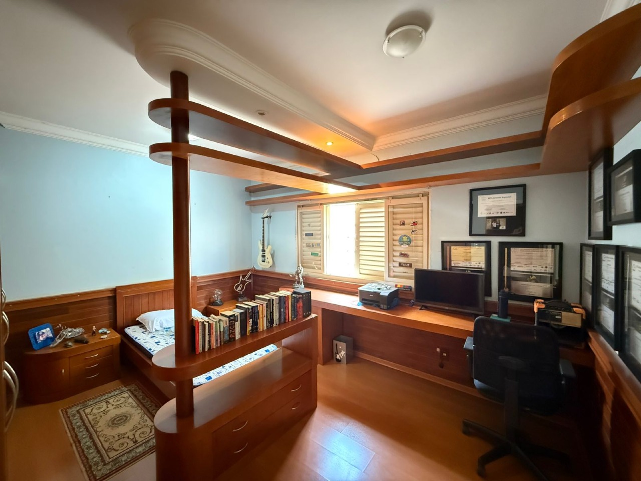 Casa à venda no Mercês: 