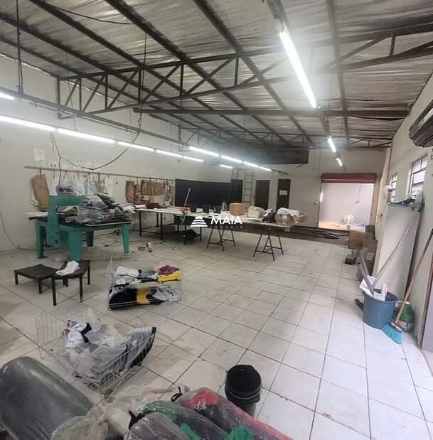 Galpão á venda no bairro Dom Eduardo II