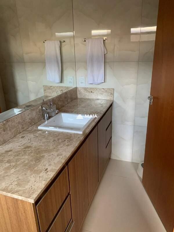 Casa de Condomínio à venda no Estância dos Ipês: 