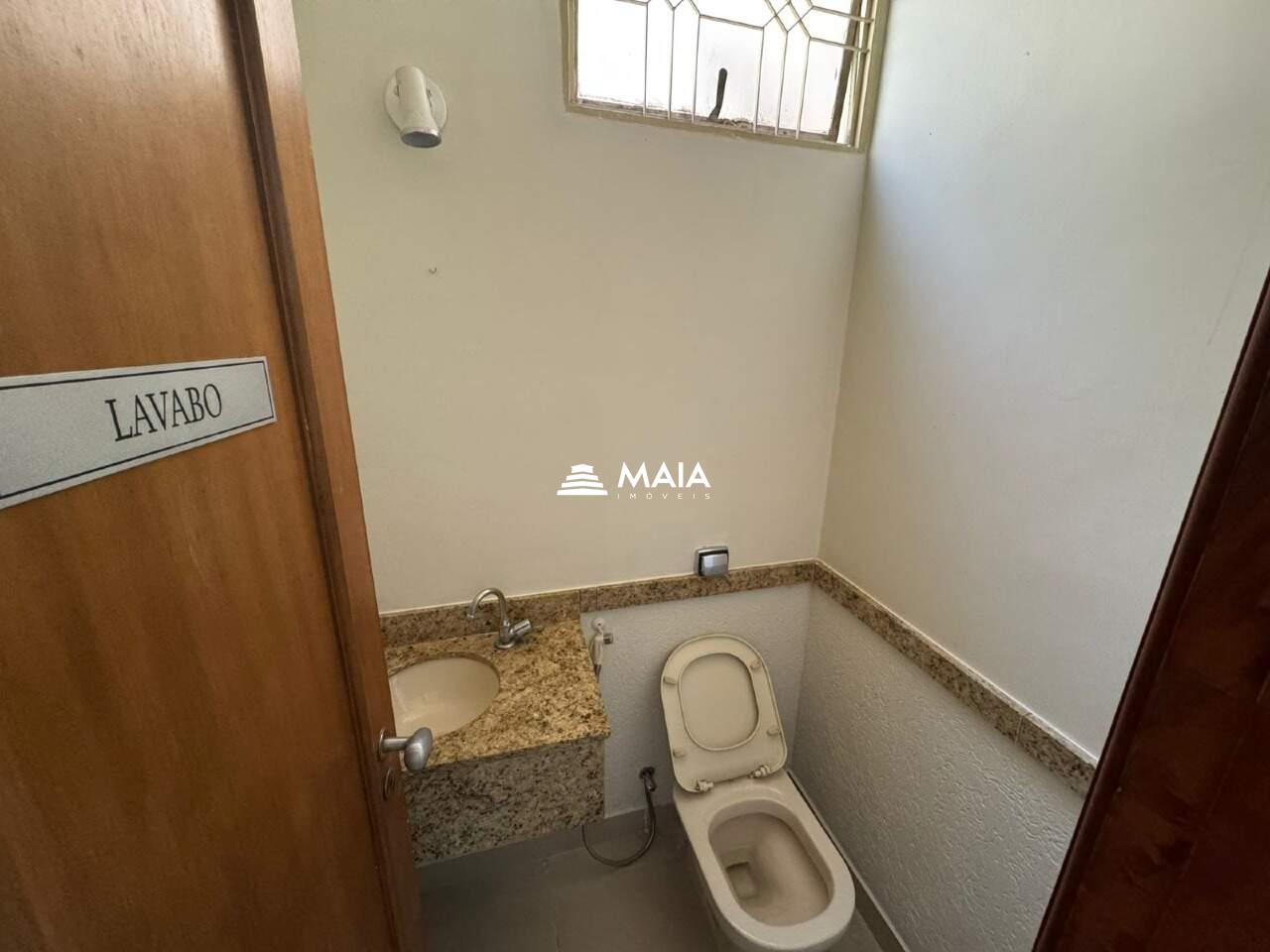 Comercial à venda no Santa Maria: 