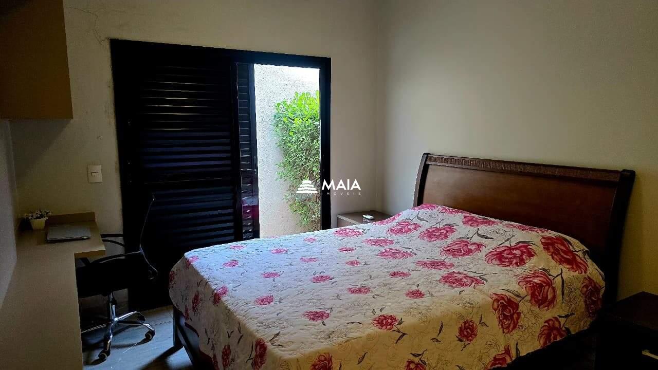 Casa de Condomínio à venda no Estância dos Ipês: 