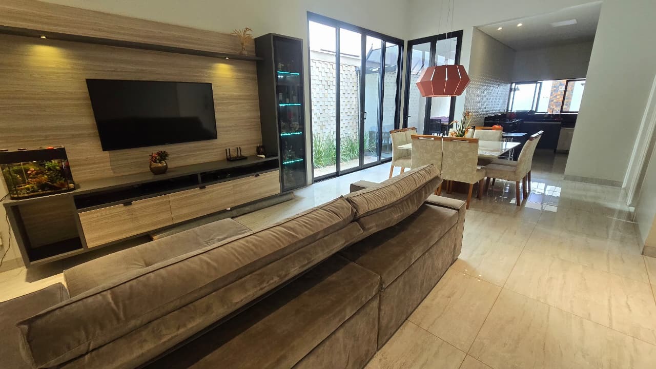 Casa à venda no Condomínio Estâncias dos Ipês