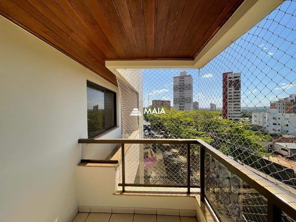 Apartamento à venda no Mercês: 