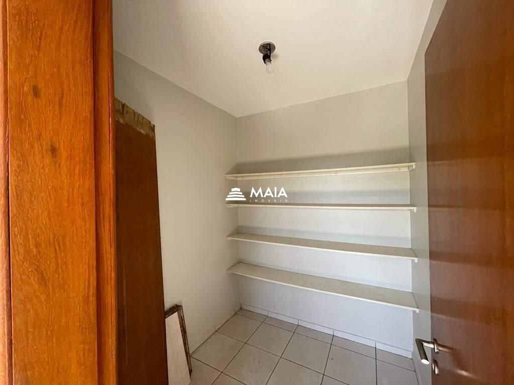 Apartamento à venda no Mercês: 