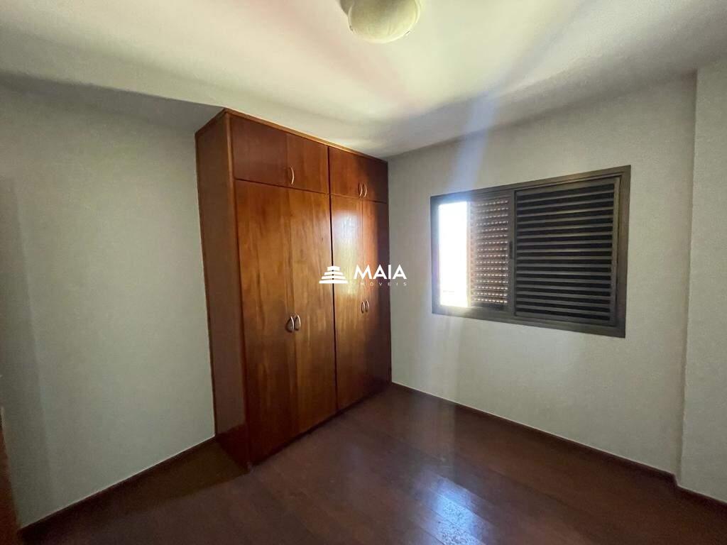 Apartamento à venda no Mercês: 